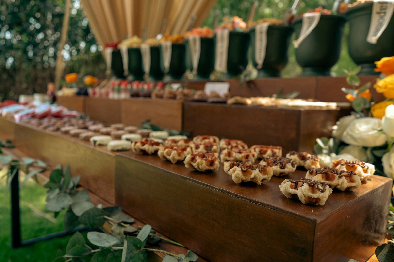 Mesa de antojitos mexicanos para evento en Hacienda Dolores, Querétaro